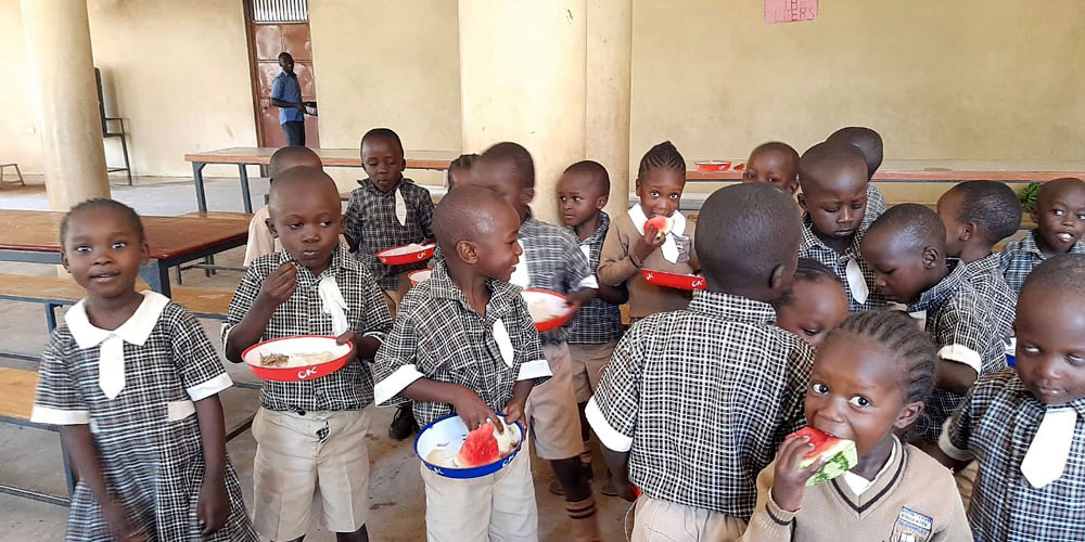 Strom für die St. Peter Claver Schule in Kenia