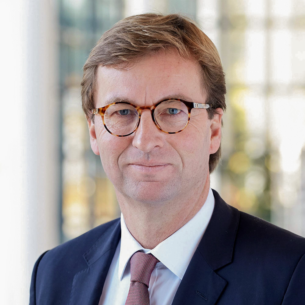 Uwe Schroeder-Wildberg, Vorstandsvorsitzender MLP SE im Portrait
